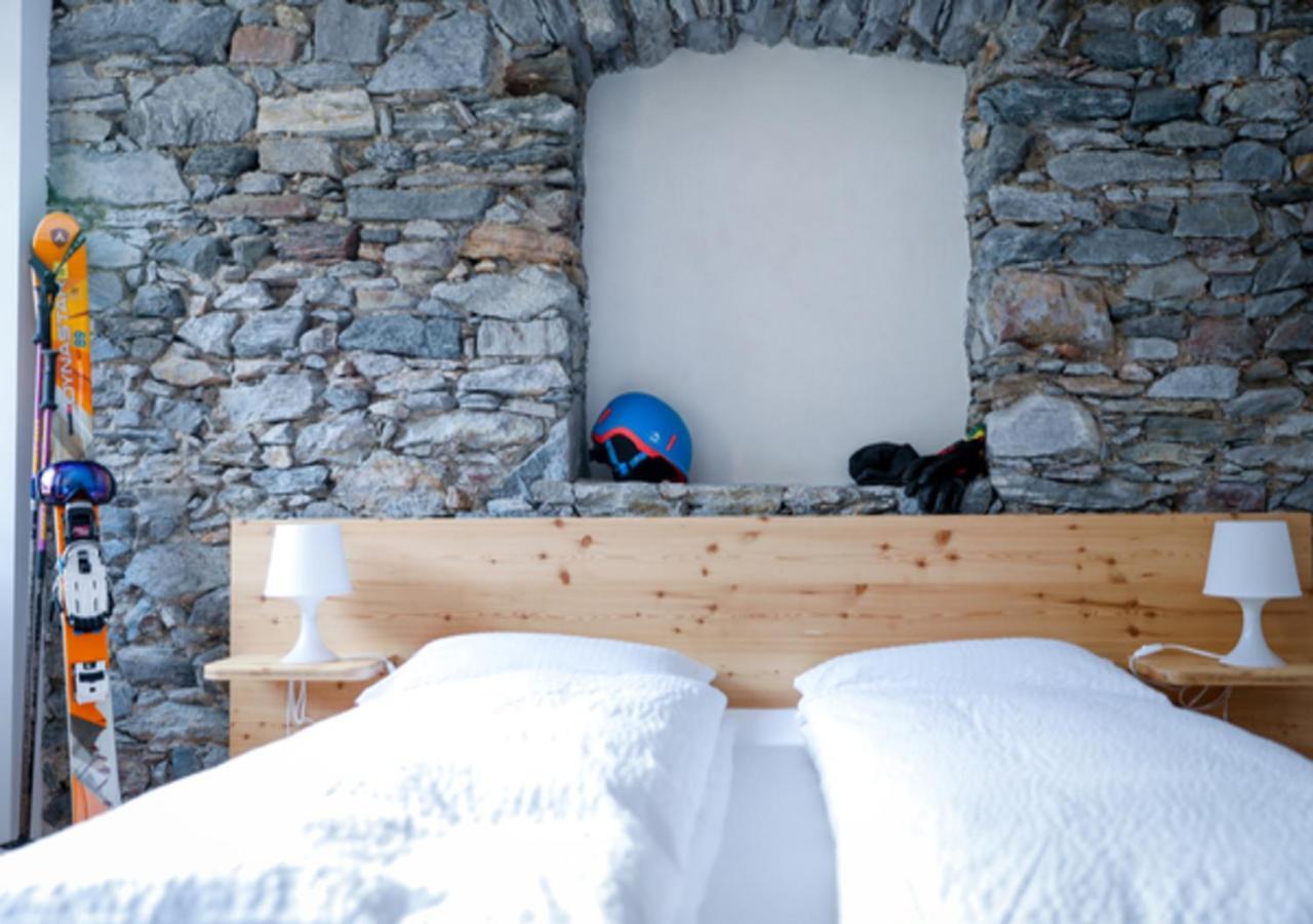 Bed&Bike Tremola San Gottardo Hotel Airolo Exterior photo